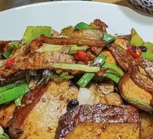 Fried Tofu with Pork Belly