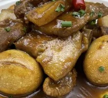 Braised Pork Belly with Eggs and Spare Ribs