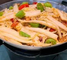 Spicy Pot-Braised Baby Bok Choy