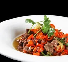 Stir-Fried Beef with Yellow Onion