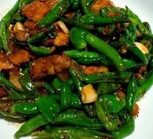 Camphor Pepper Stir-Fried Pork