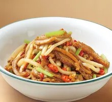 Sour Radish Stir-Fried Beef Tripe Strips