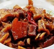 Preserved Radish Braised Pork Belly