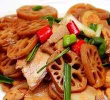 Braised Lotus Root with Stir-fried Pork