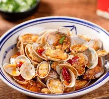 Spicy Stir-Fried Clams