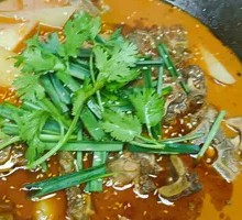 Iron Pot Spicy Lamb Spine Hot Pot