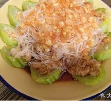Steamed Loofah with Garlic and Rice Noodles