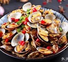 Spicy Stir-fried Clams