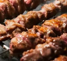 Charcoal-grilled fatty edge