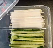 Cucumber with Green Onion Strips