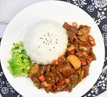 Stir-Fried Beef Rice Bowl
