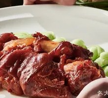 Delicious Pig Trotter