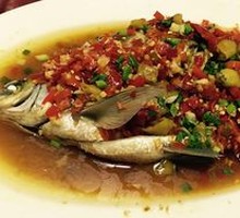 Steamed Wuchang Fish with Chopped Chili