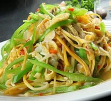 Green Pepper Shredded Pork with Tofu Skin and Pickled Vegetable