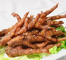 Preserved Vegetable Chicken Feet