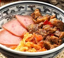 Sauce Braised Beef Rice Bowl