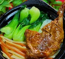 Braised Duck Leg Rice