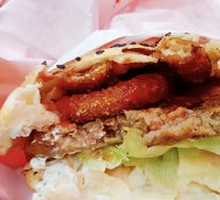 Juicy Beef Chinese Burger