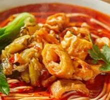 Sour Cabbage Pork Intestine Noodles