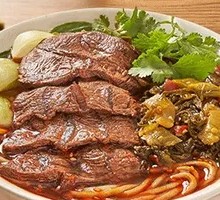 Sour Cabbage Beef Noodles
