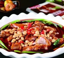 Braised Pig Trotters with Soybeans