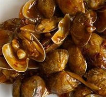 Spicy Stir-Fried Clams