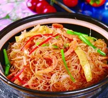 Dry-Loaded Rice Noodle Pot