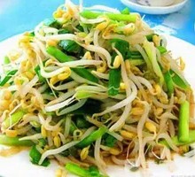 Chives Stir-Fried with Bean Sprouts Rice