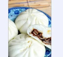Preserved Vegetable Braised Pork Buns