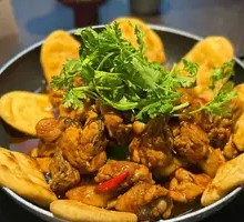 Signature Earth Pot Chicken