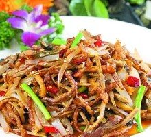 Crispy Bamboo Shoots with Shredded Pork