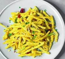 Dry-Fried Sesame Lotus Root Strips
