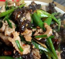 Wood Ear Mushroom and Pork Shreds