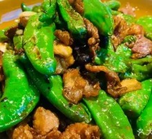 Camphor Pepper Stir-Fried Pork