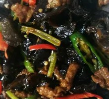 木耳牛肉盖浇饭