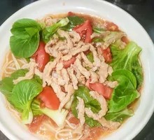 Beef Noodle Soup with Shredded Beef