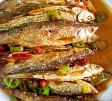 Dry-Braised Razor Fish
