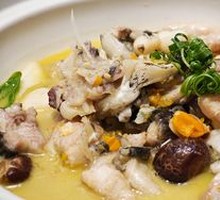 Chu Fragrant Pot-Braised Catfish