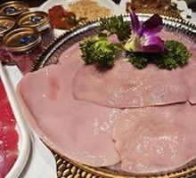 Sliced Pork Kidney with Big Knife