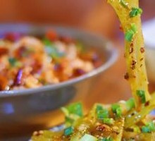 Stir-Fried Lettuce with Collaboration