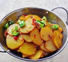 Spicy Potatoes in Dry Pot