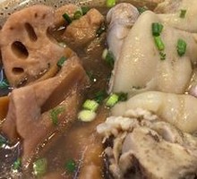 Lotus Root and Pig Trotter Soup