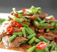 Sichuan-style Pickled Pepper Pork Liver