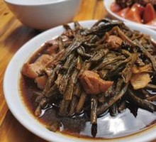 Dried Kidney Bean Braised Pork