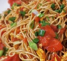 Tomato and Egg Fried Noodles
