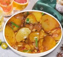 Dry Pot Potato and Pork Slices