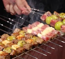 Pineapple Beef Cubes