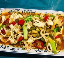 Sichuan-style Pickled Pepper Beef Tripe