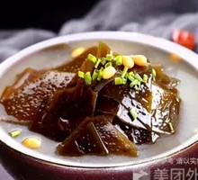 Pork Bone and Kelp Soup