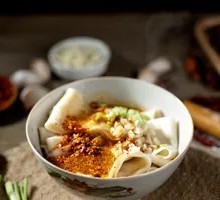 Fried Noodles with Soy Sauce Splash